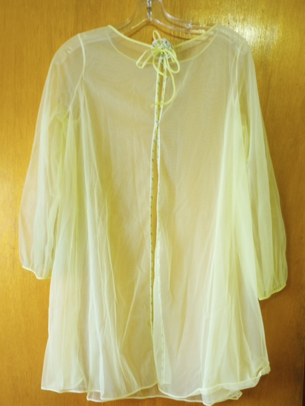 Yellow/Green Sheer Summer Vintage Nightgown w/ Lace, Flowers & Bow, Med?